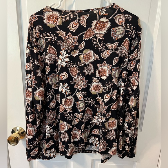 Lands' End Long Sleeve Relaxed UPF 50 Rash Guard - Picture 2 of 3